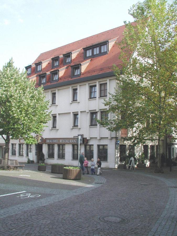 Hotel Und Restaurant Lamm Giengen an der Brenz Exterior photo